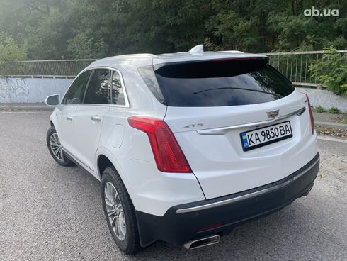 Cadillac XT5 2017 белый - фото 2