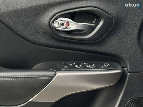 Jeep Cherokee 2018 - фото 24