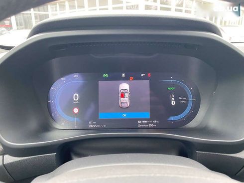 Volvo C40 Recharge 2024 - фото 17
