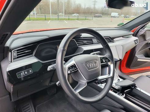 Audi E-Tron 2021 - фото 13