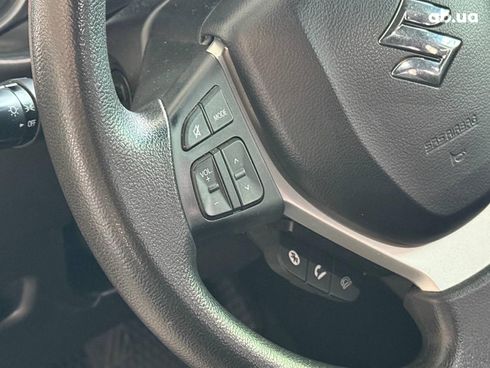 Suzuki Vitara 2018 белый - фото 14