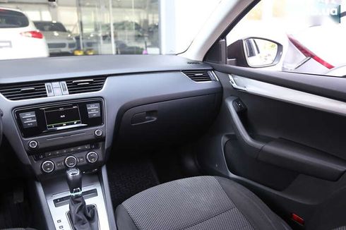 Skoda Octavia 2016 - фото 15