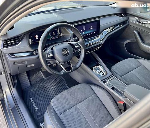 Skoda Octavia 2023 - фото 22