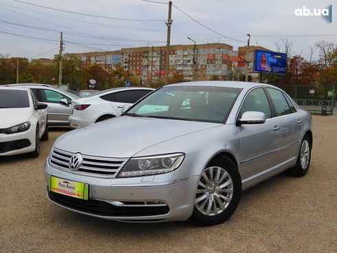 Volkswagen Phaeton 2013 - фото 4