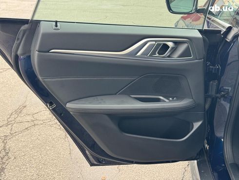 BMW i4 2023 синий - фото 21