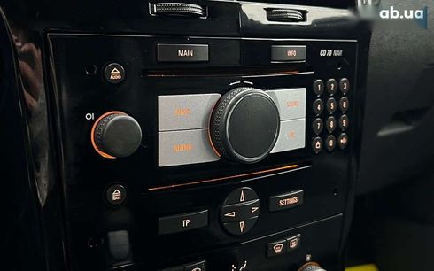 Opel Astra 2010 - фото 16