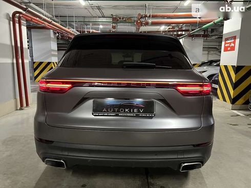 Porsche Cayenne 2018 - фото 10