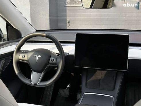 Tesla Model Y 2022 - фото 17