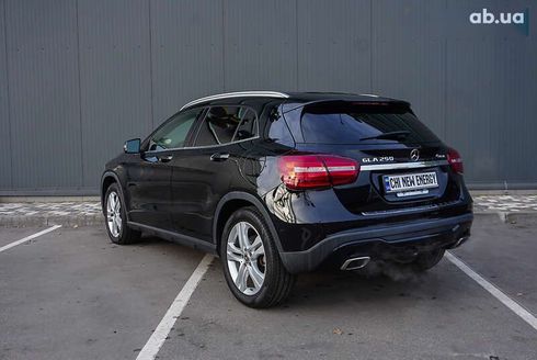 Mercedes-Benz GLA-Класс 2018 - фото 17