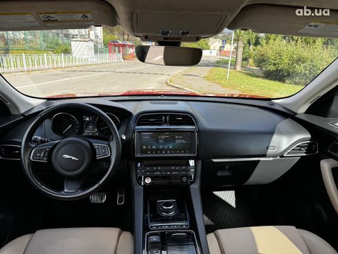 Jaguar F-Pace 2018 красный - фото 81