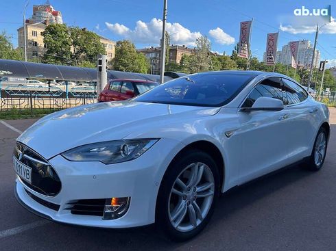 Tesla Model S 2015 - фото 2
