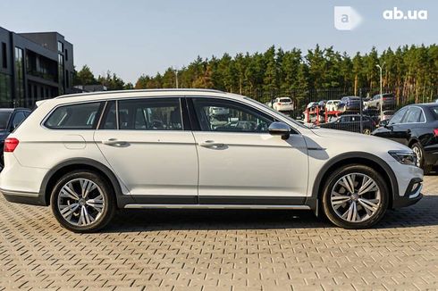 Volkswagen passat alltrack 2019 - фото 21