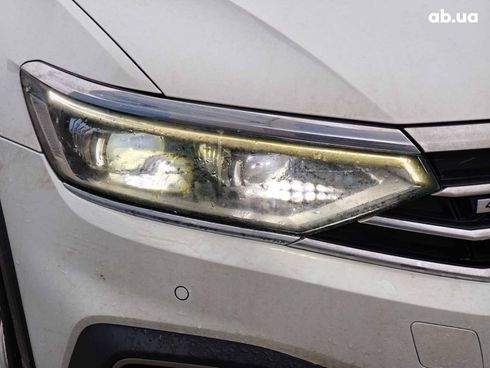 Volkswagen passat alltrack 2020 белый - фото 6