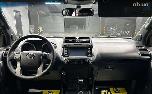 Toyota Land Cruiser Prado 2015 - фото 14