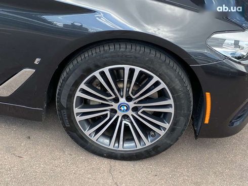 BMW 5 серия 2018 - фото 22