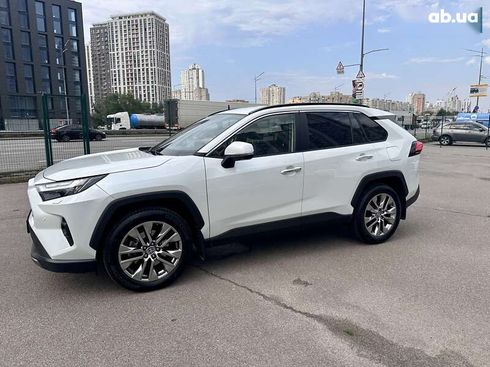 Toyota RAV4 2023 - фото 20