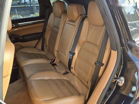 Porsche Cayenne 2010 - фото 16