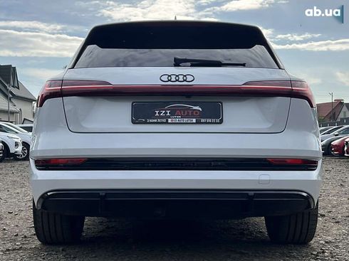 Audi E-Tron 2022 - фото 7