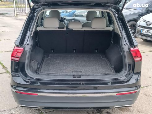 Volkswagen Tiguan 2021 черный - фото 12