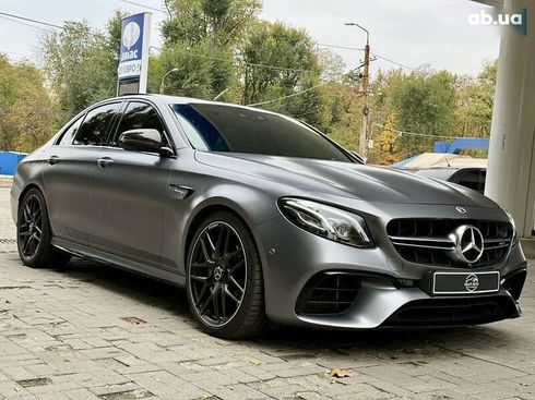 Mercedes-Benz E-Класс 2018 - фото 11