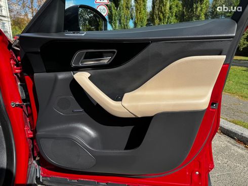 Jaguar F-Pace 2018 красный - фото 91