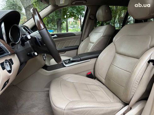 Mercedes-Benz GL-Класс 2015 черный - фото 17