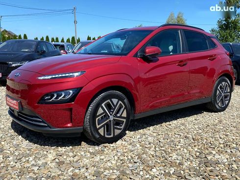Hyundai Kona Electric 2021 - фото 17