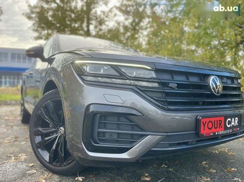 Volkswagen Touareg 2022 - фото 16