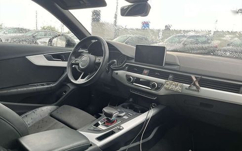 Audi A4 2019 - фото 18