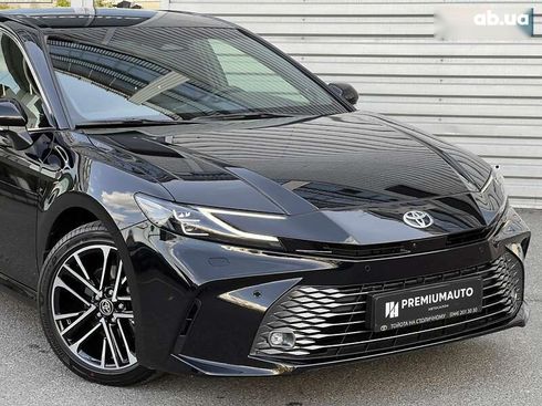 Toyota Camry 2024 - фото 4