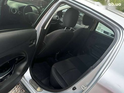 Mitsubishi Mirage 2016 - фото 16