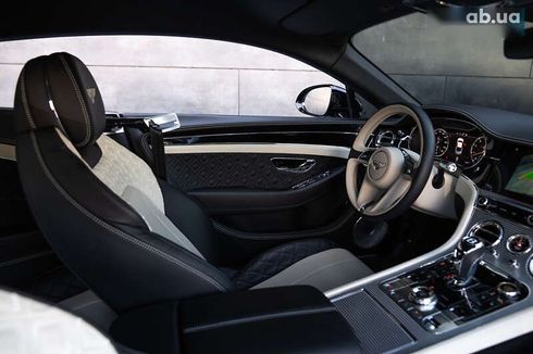 Bentley Continental GT 2018 - фото 30