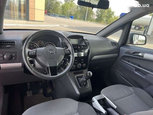 Opel Zafira 2011 - фото 22