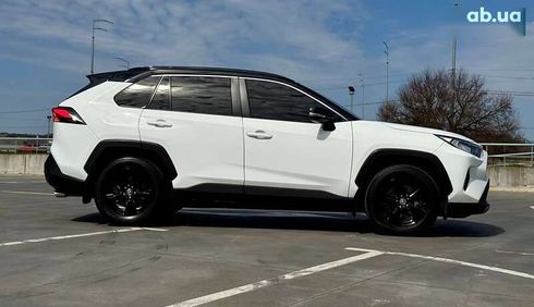 Toyota RAV4 2019 - фото 8