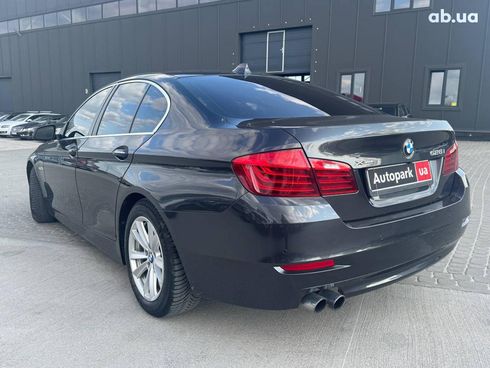 BMW 5 серия 2015 серый - фото 9