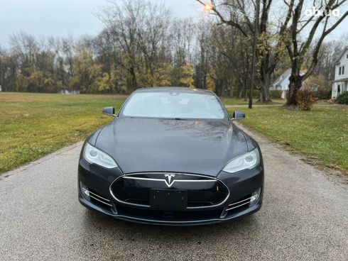 Tesla Model S 2015 серый - фото 2