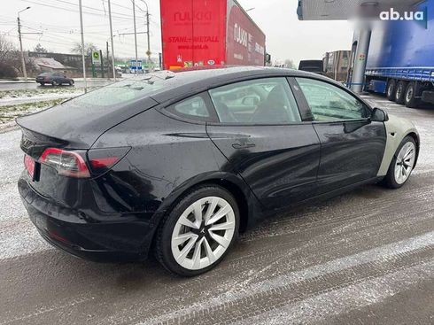 Tesla Model 3 2022 - фото 5