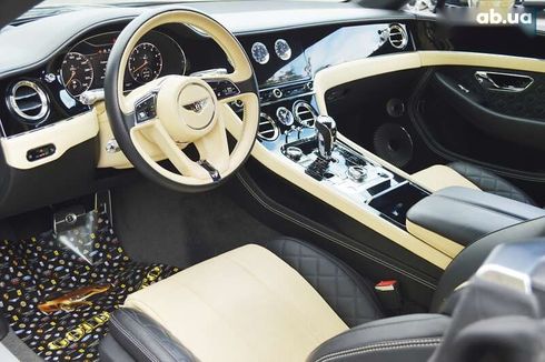 Bentley Continental GT 2019 - фото 16