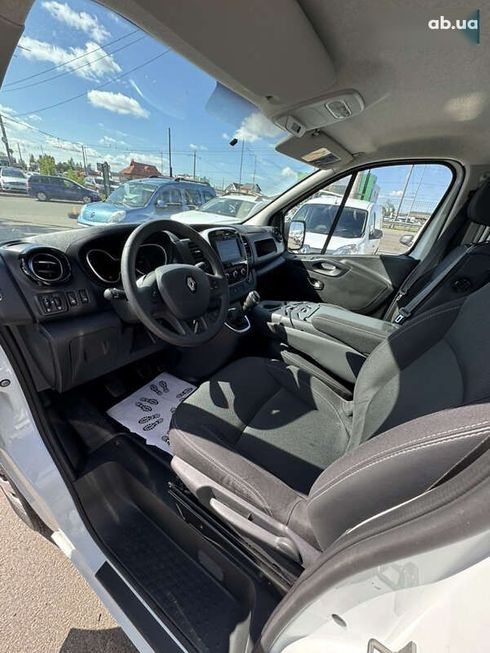Renault Trafic 2020 - фото 11