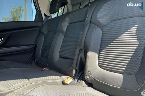 Renault Scenic 2017 - фото 20