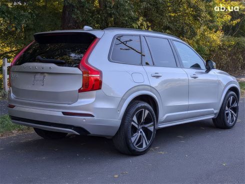 Volvo XC90 2022 серебристый - фото 5