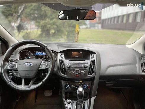 Ford Focus 2015 - фото 16