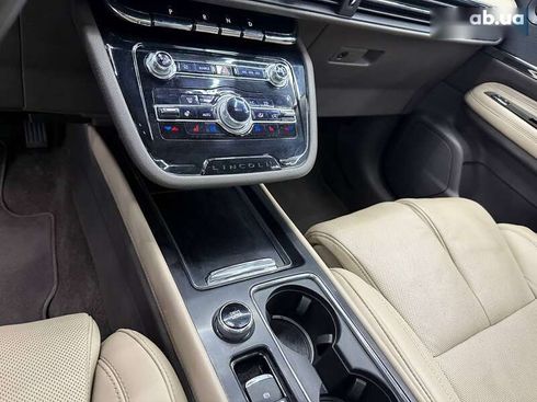 Lincoln Corsair 2019 - фото 13