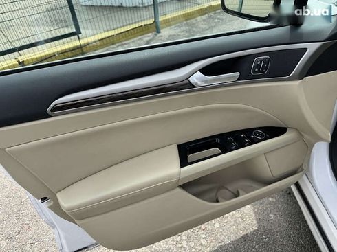 Ford Fusion 2012 - фото 17