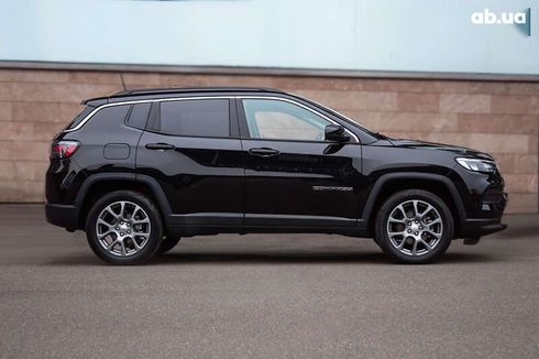 Jeep Compass 2022 - фото 2