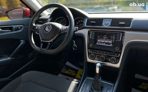 Volkswagen Passat 2016 - фото 12