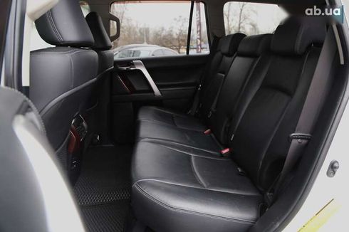 Toyota Land Cruiser Prado 2013 - фото 10