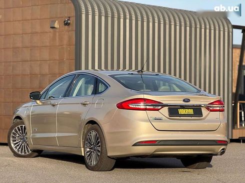 Ford Fusion 2016 - фото 17