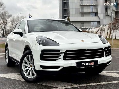 Porsche Cayenne 2017 - фото 23