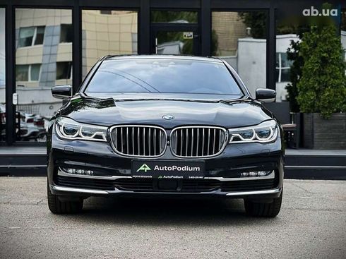 BMW 7 серия 2018 - фото 2